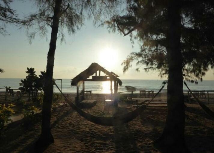 Tsunami Beach Hotel Arugam Bay Luaran gambar